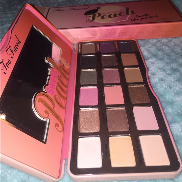 Too Faced Make Up Palette - Picture 6 of 7